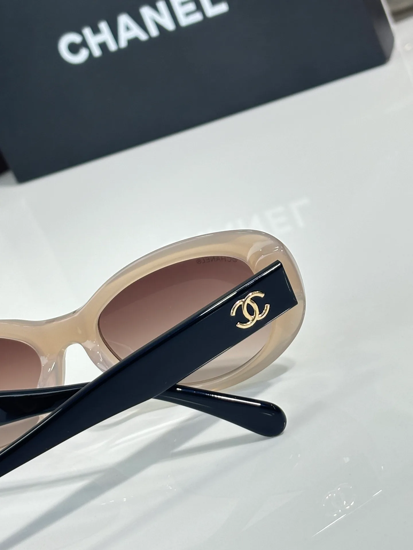 Очки Chanel 463305