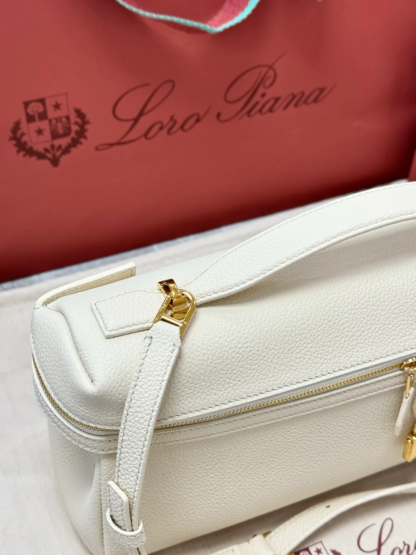 Классические Сумки Женские Loro Piana 11472663