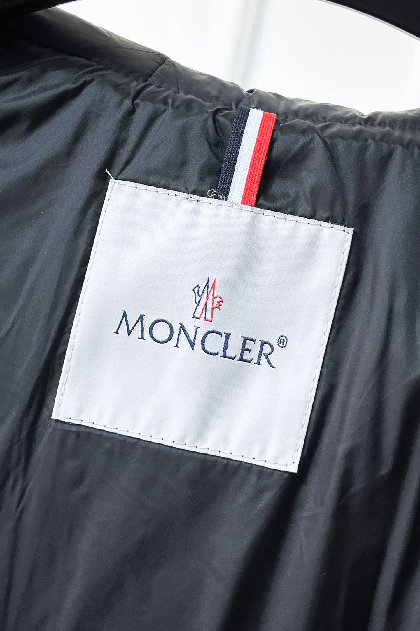 Куртки И Пуховики Мужские Moncler 1298747