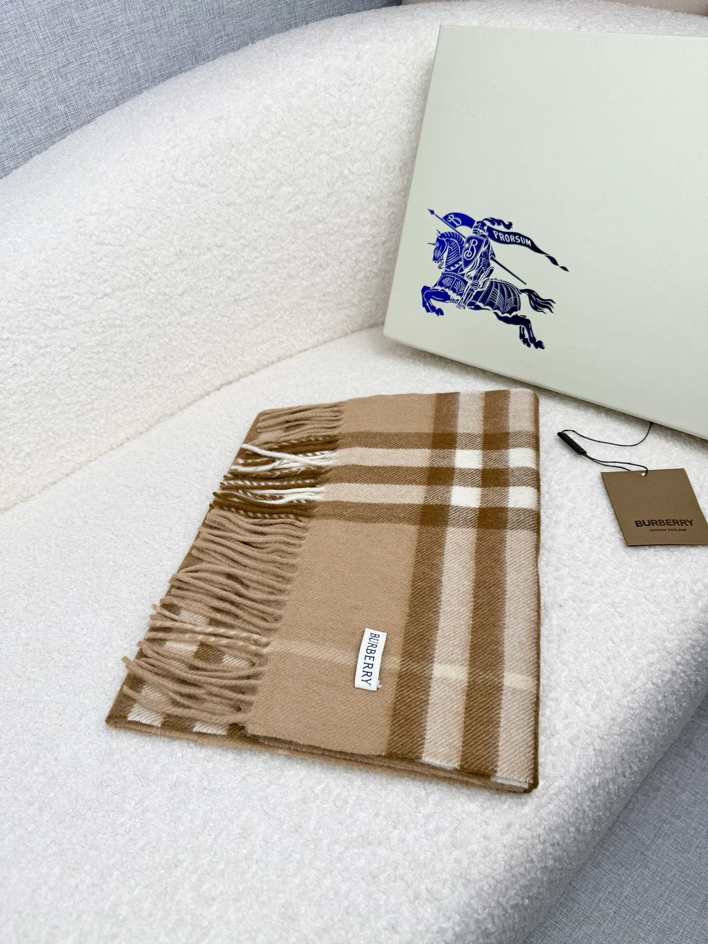 Шарфы Burberry 4516071