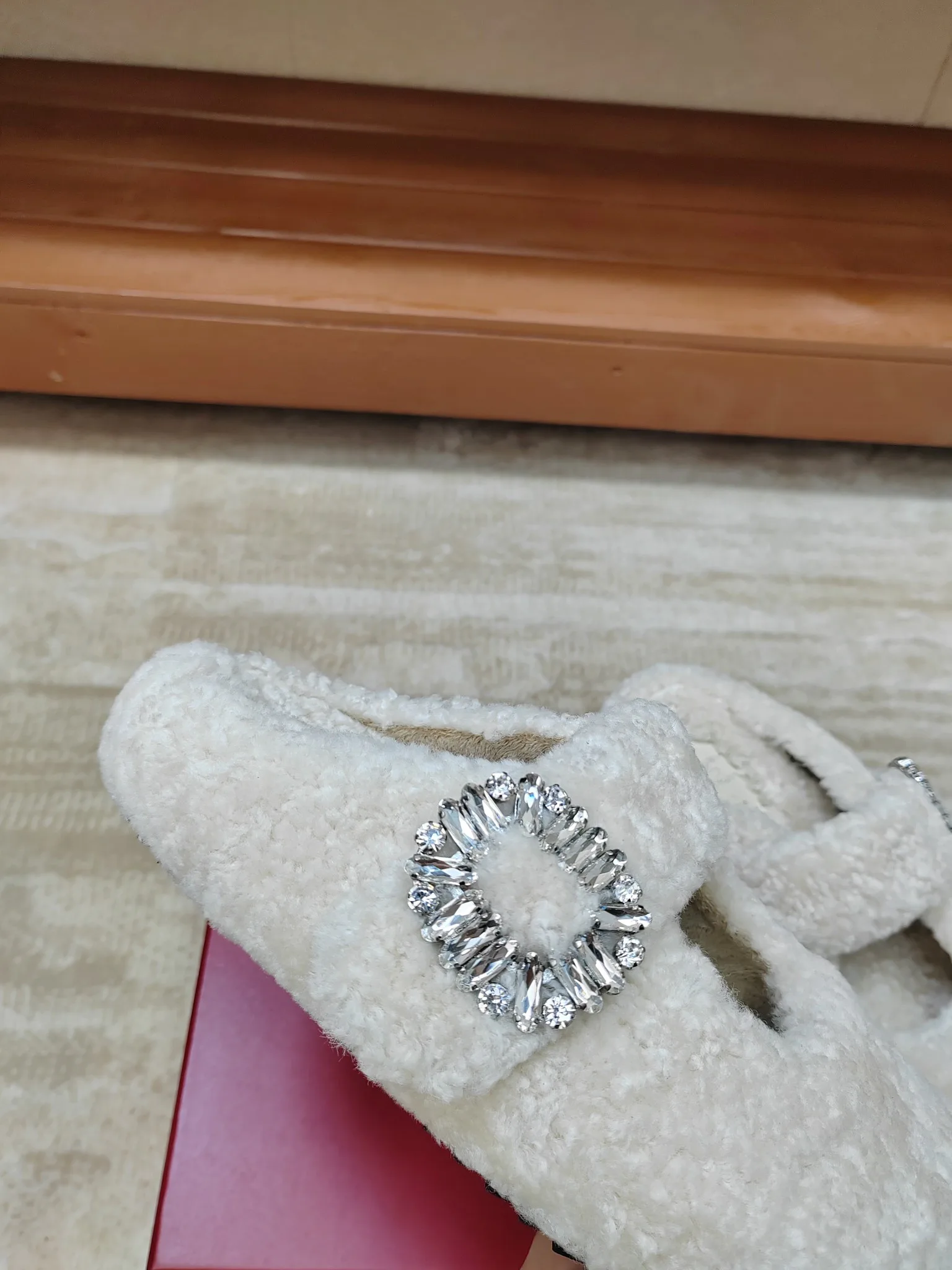 Тапочки Женские Roger Vivier 17852285