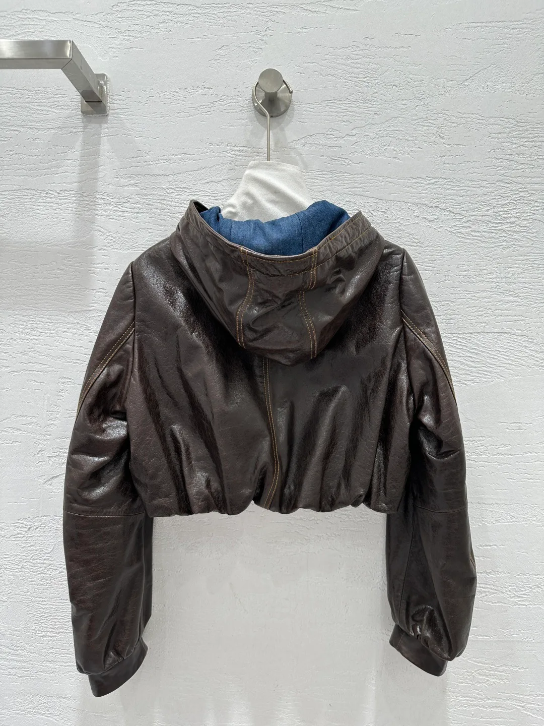 Кожаные Куртки И Дублёнки Женские Miu Miu 10387497