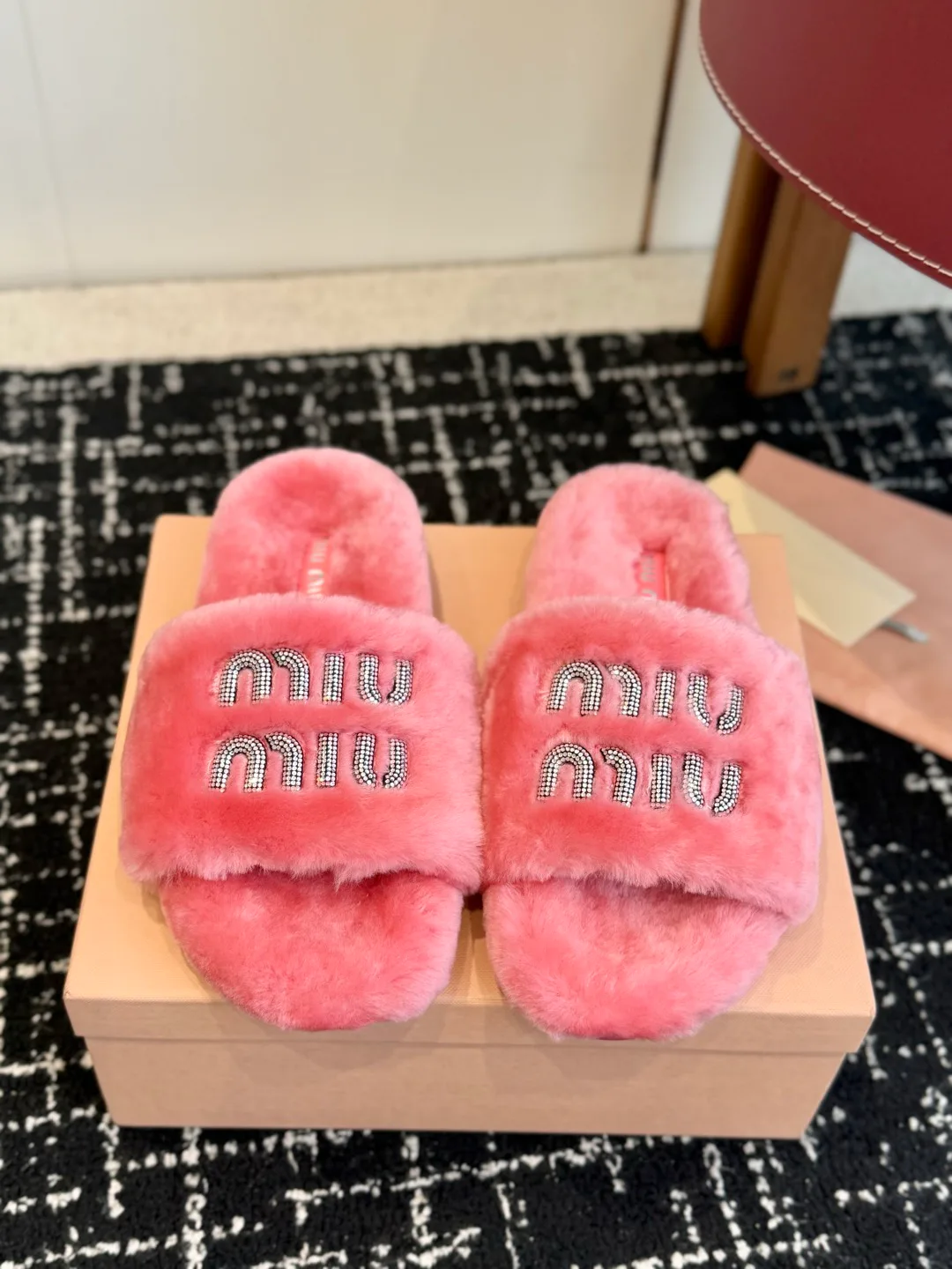 Тапочки Женские Miu Miu 18139568