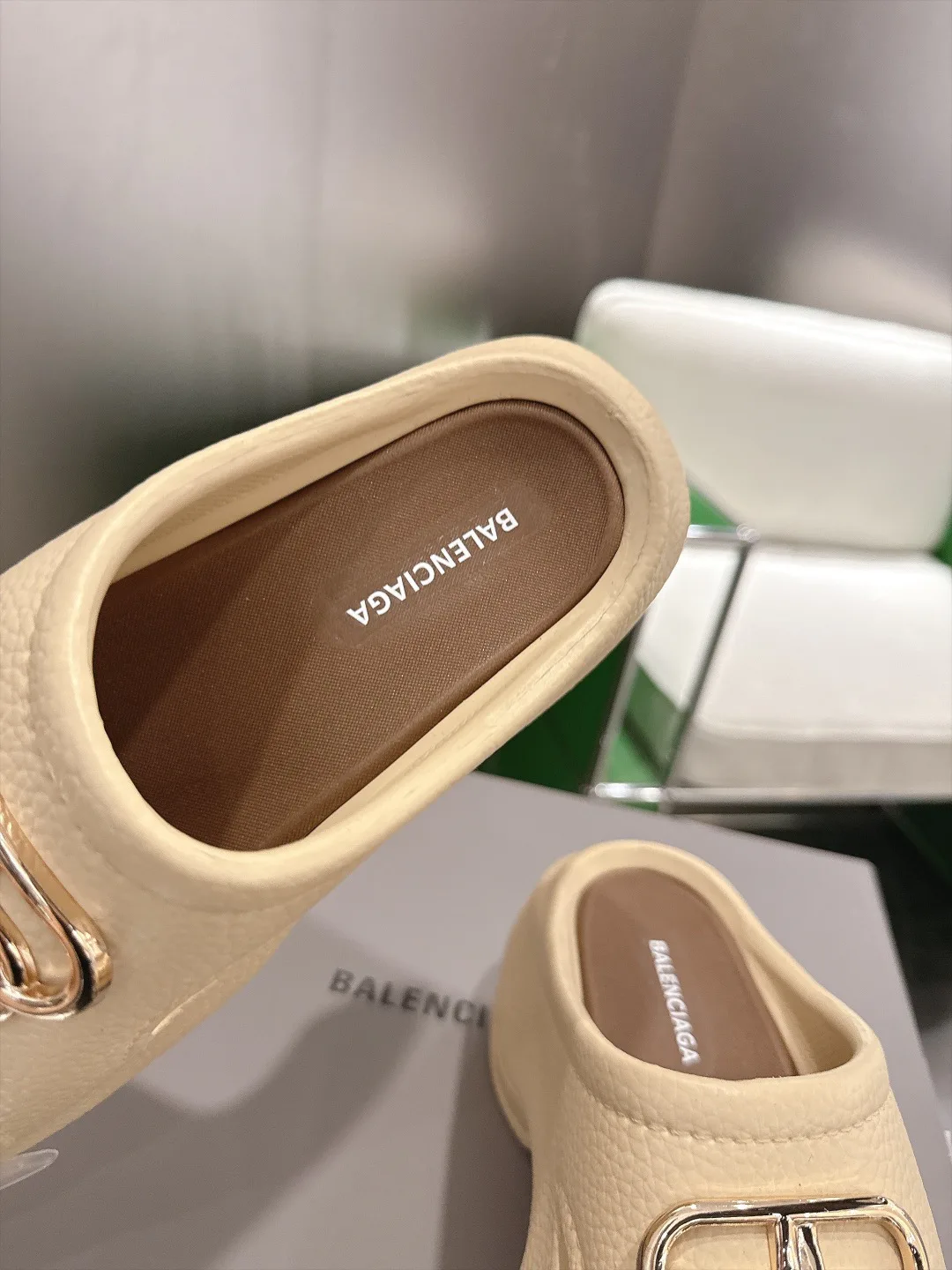 Шлепанцы Женские Balenciaga 18011699
