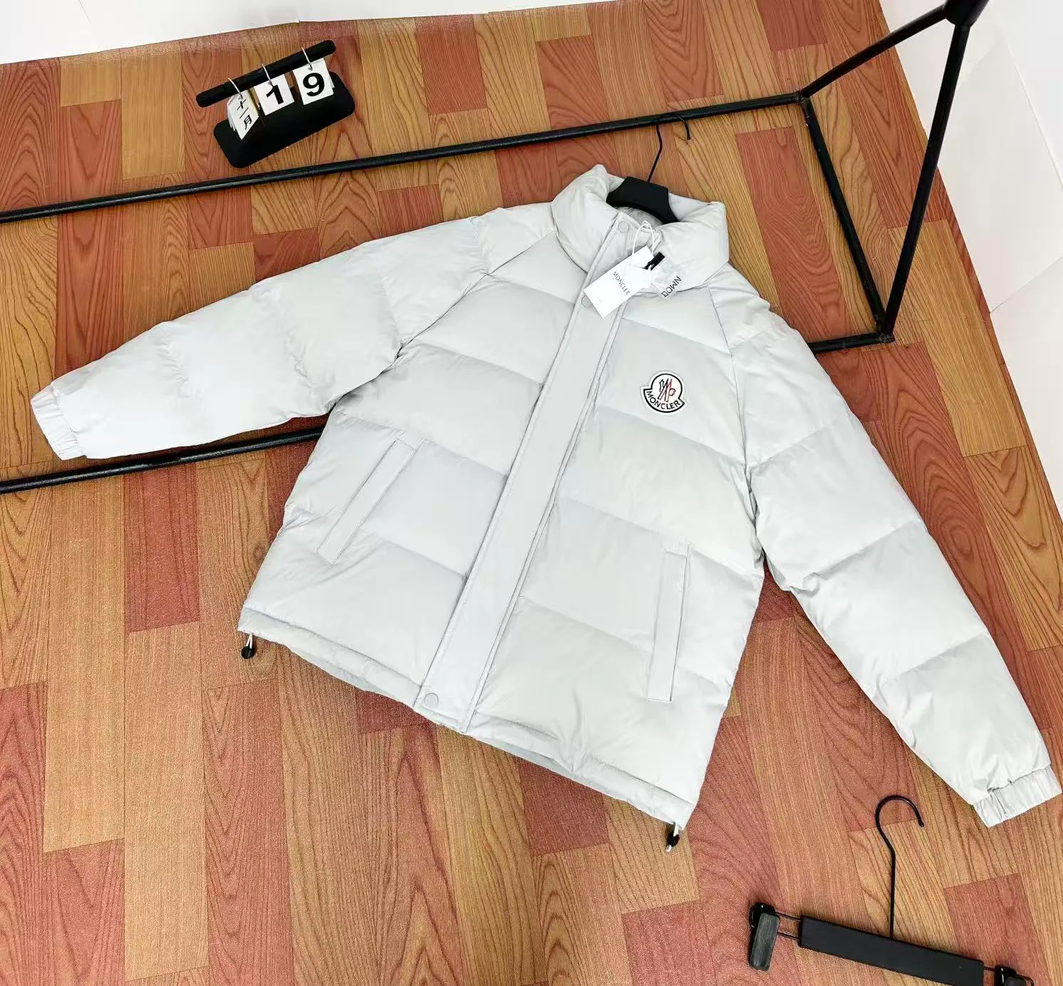 Куртки И Пуховики Женские Moncler 10065715