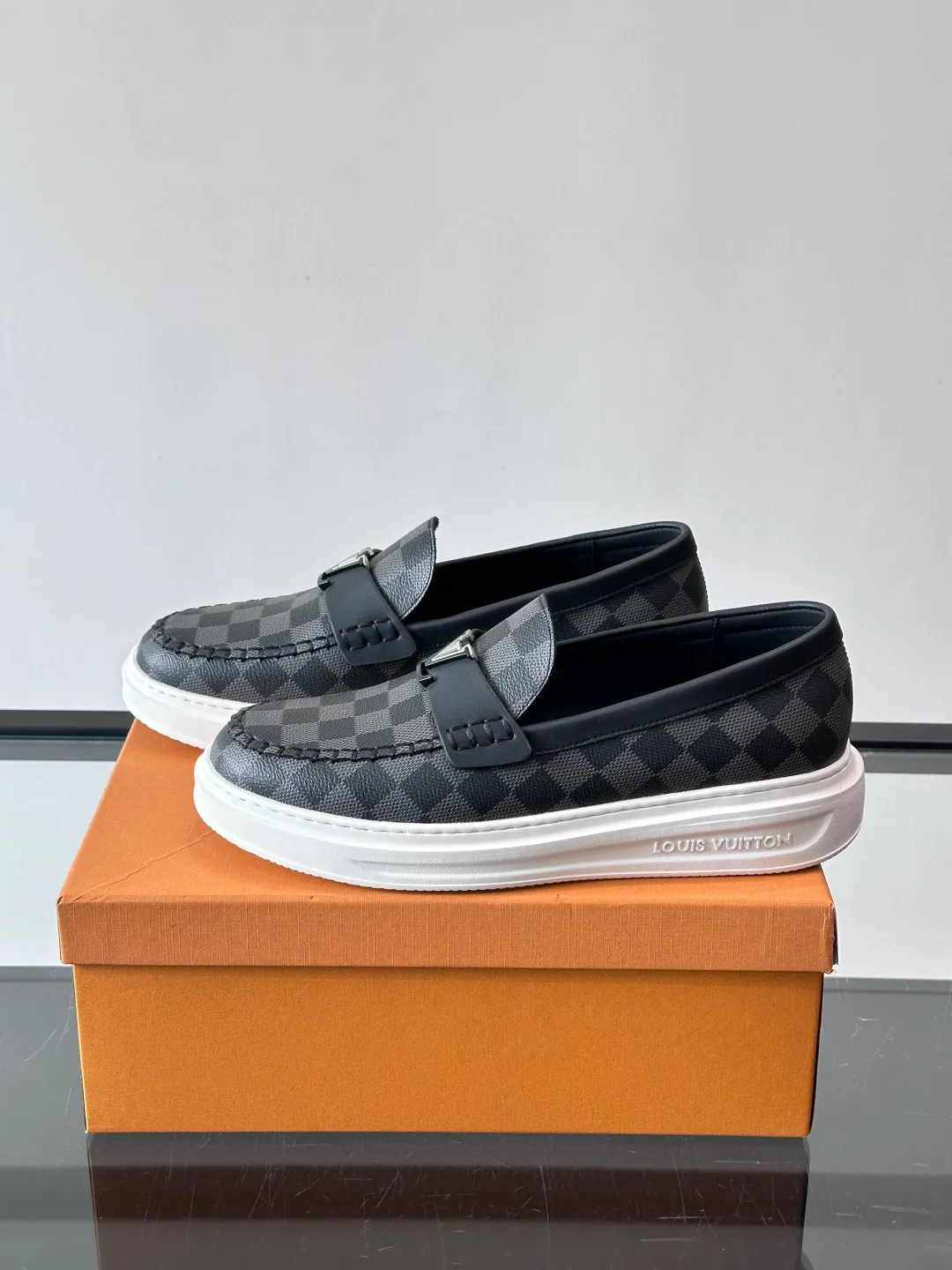 Слипоны Мужские Louis Vuitton 13562629