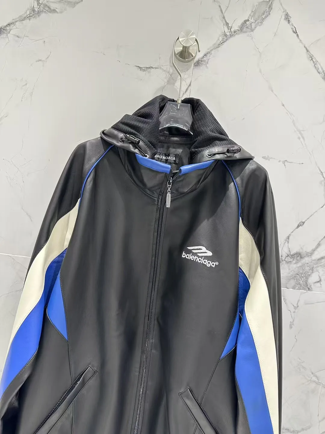 Кожаные Куртки И Дублёнки Женские Balenciaga 11544816