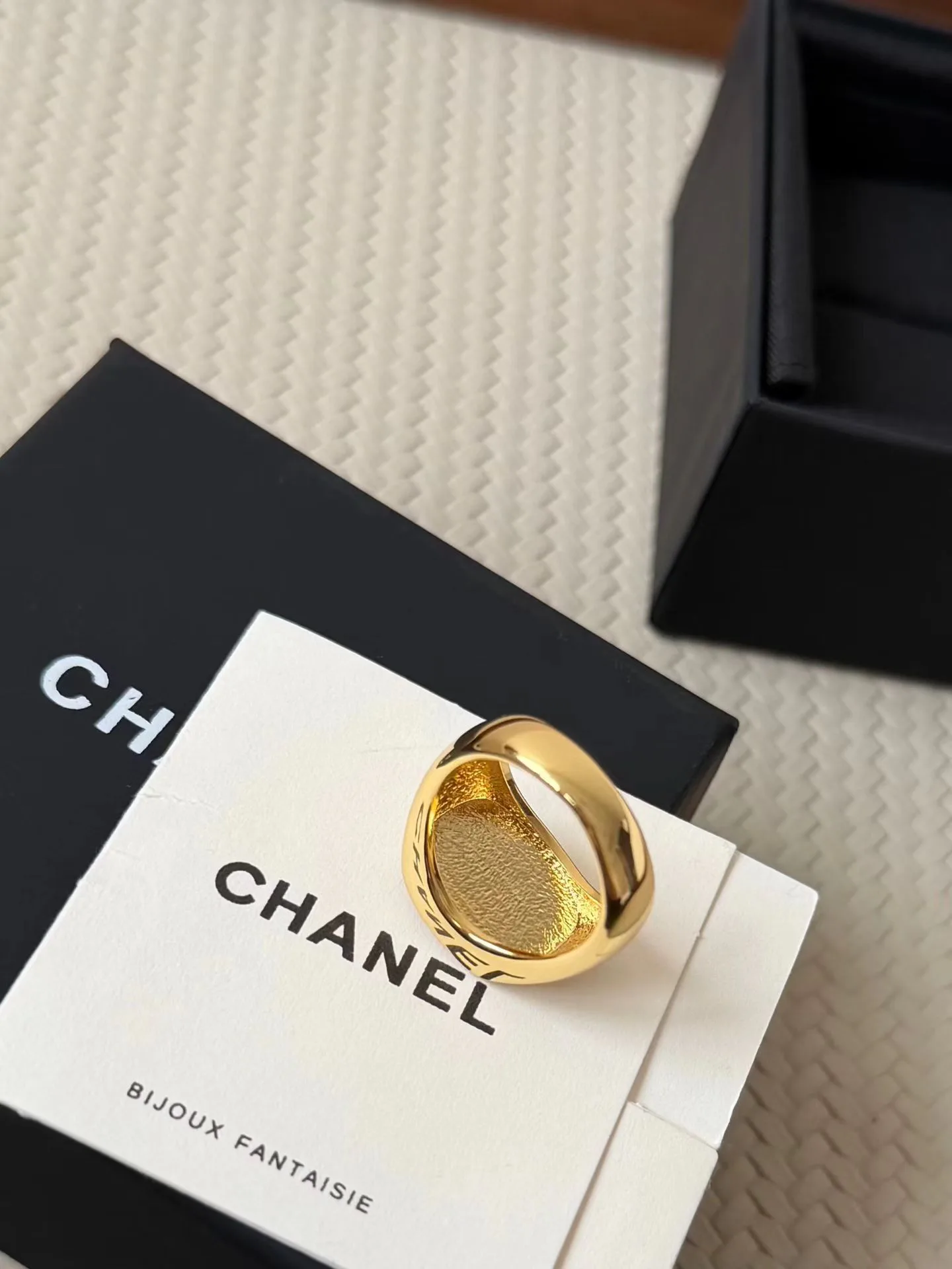 Бижутерия Chanel 18123139