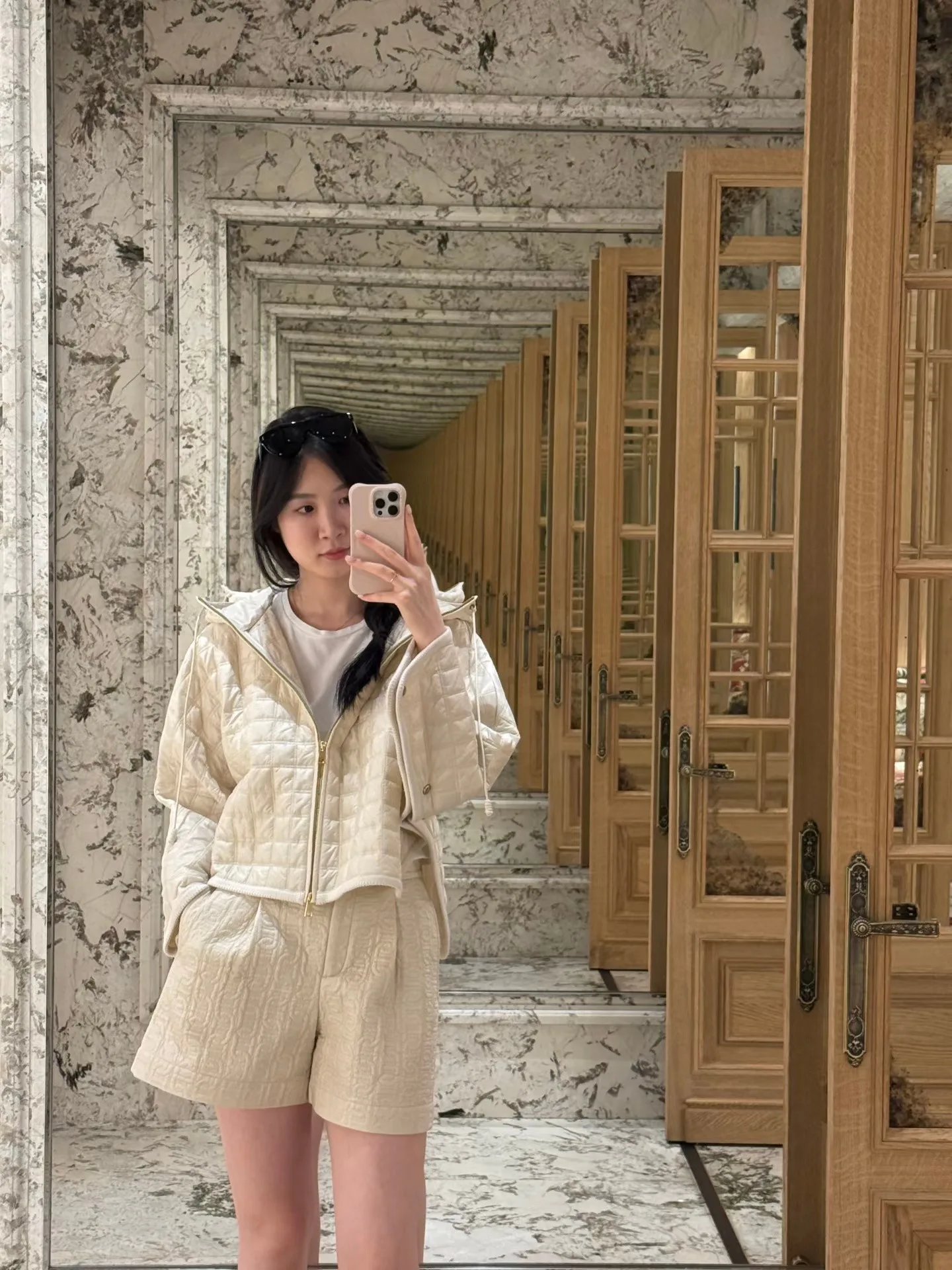 Куртки И Пуховики Женские Moncler 18044529