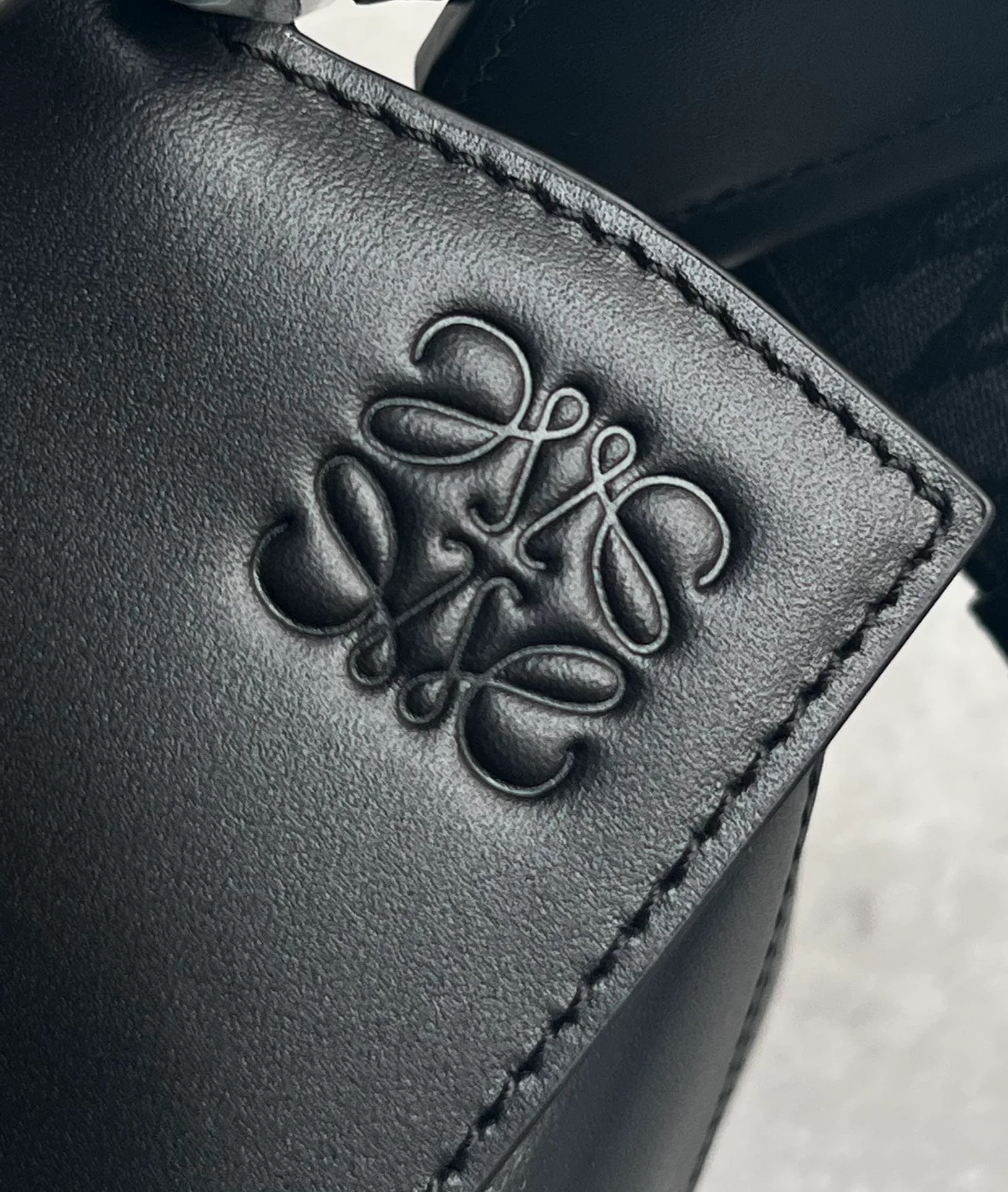Сумки На Ремне Женские Loewe 10986864