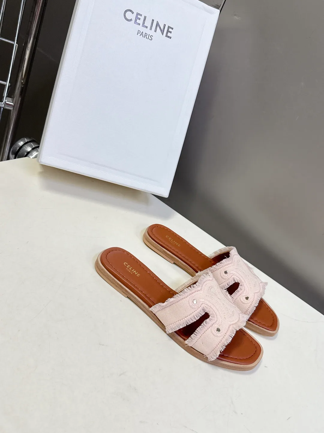 Сандалии Женские Celine 13581717