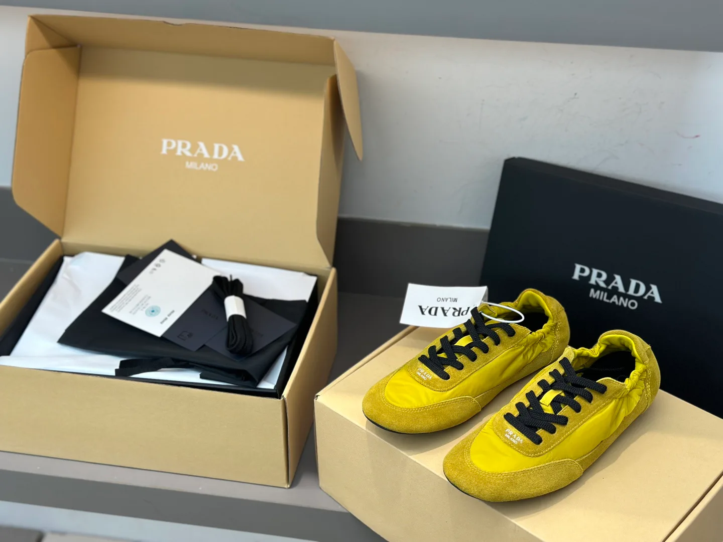 Кроссовки Женские Prada 11152977