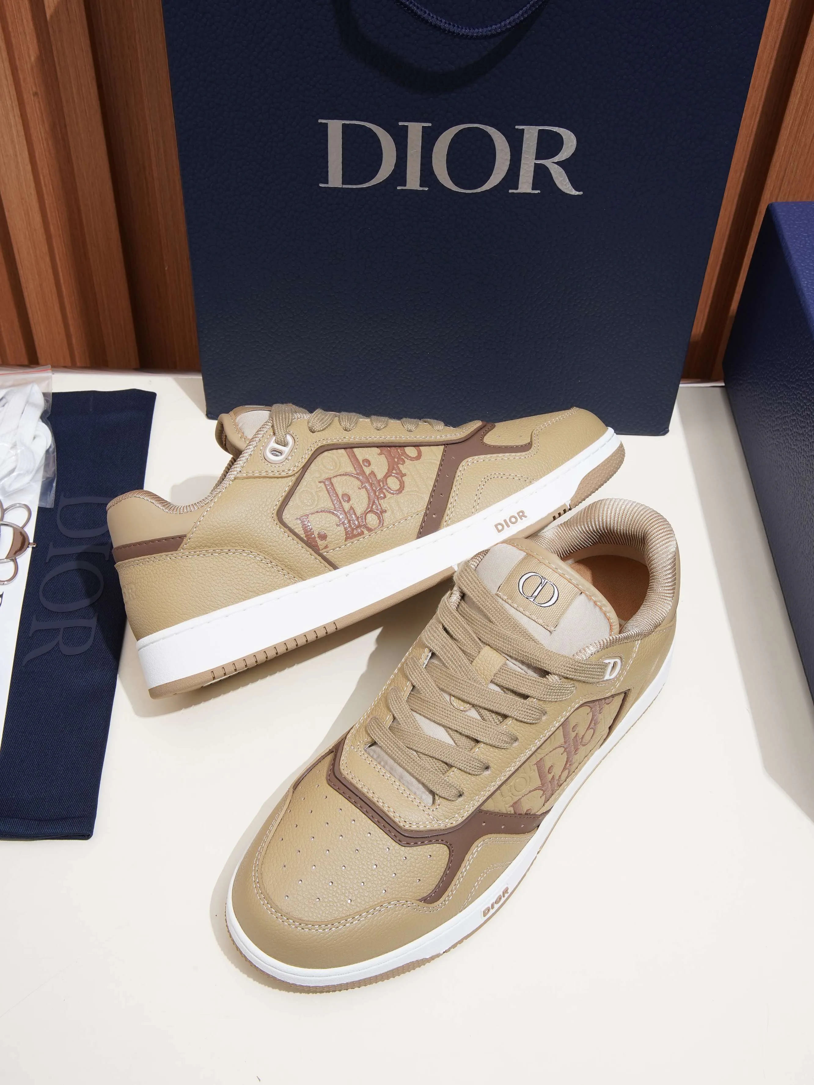 Кроссовки Женские Christian Dior 18781788