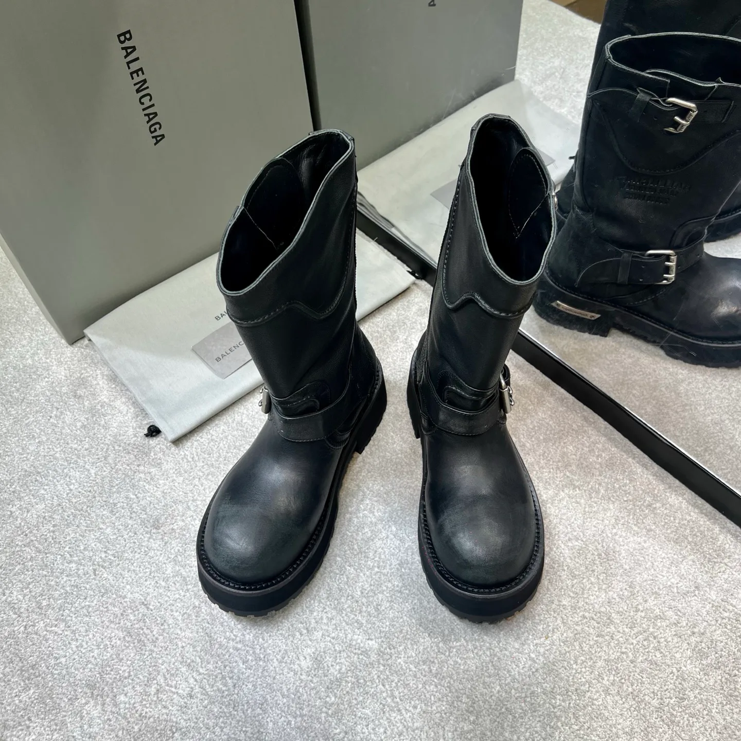 Ботинки Женские Balenciaga 19514816