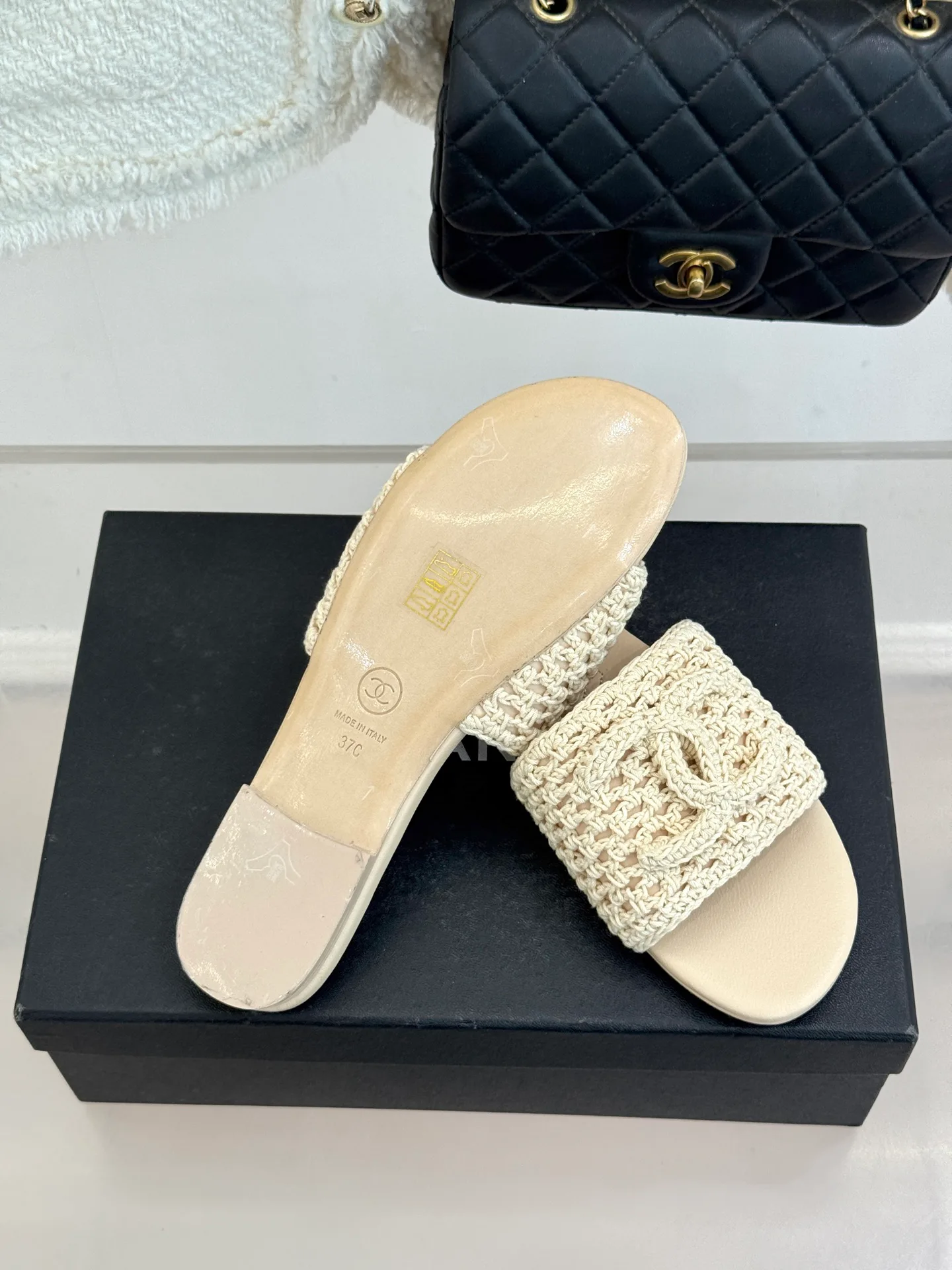 Шлепанцы Женские Chanel 11485812