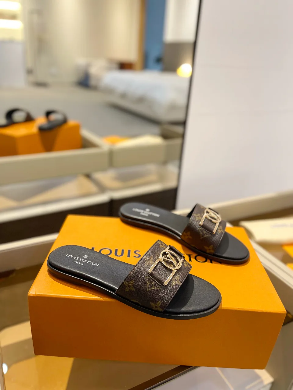 Сандалии Женские Louis Vuitton 9623584