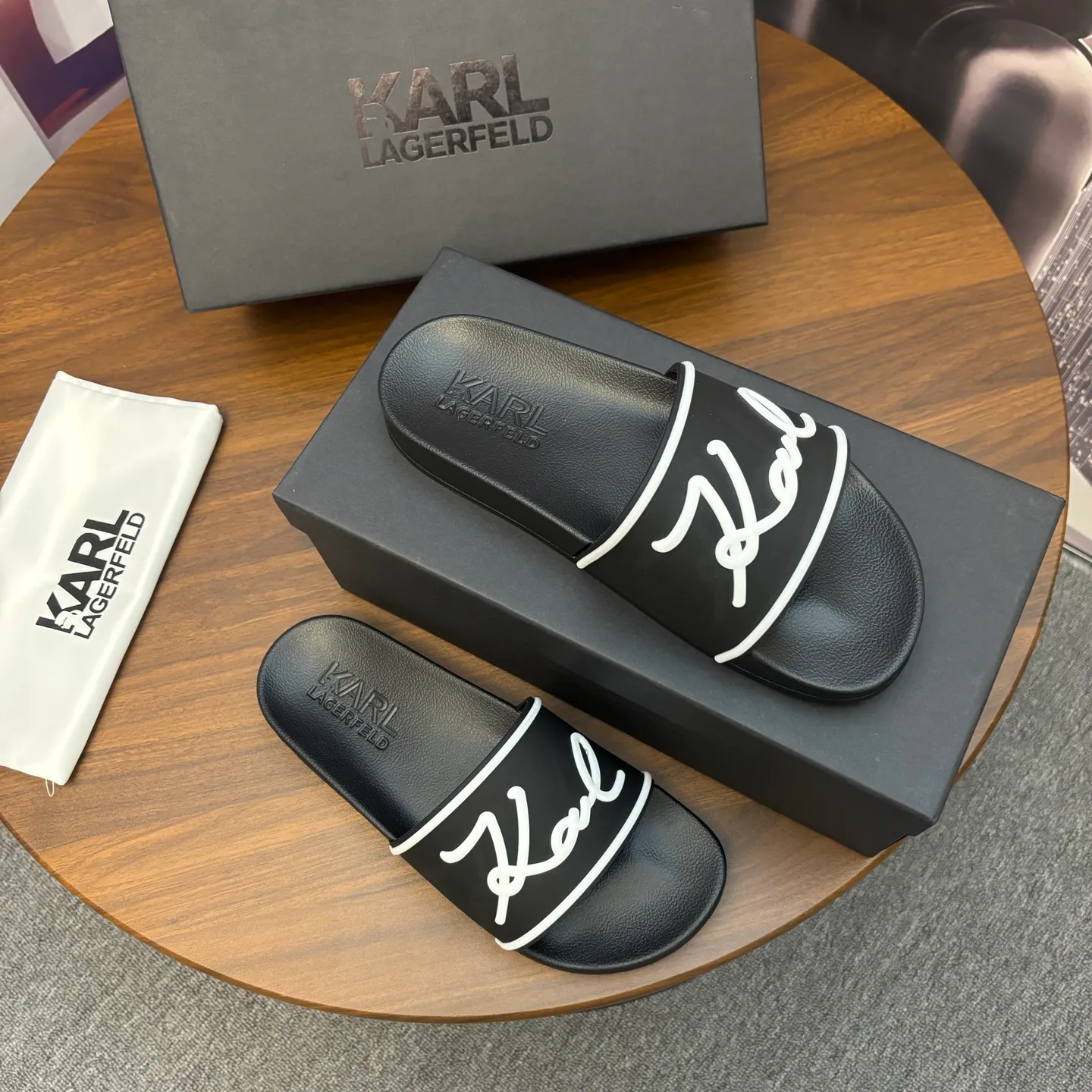 Шлепанцы Женские Karl Lagerfeld 11001546
