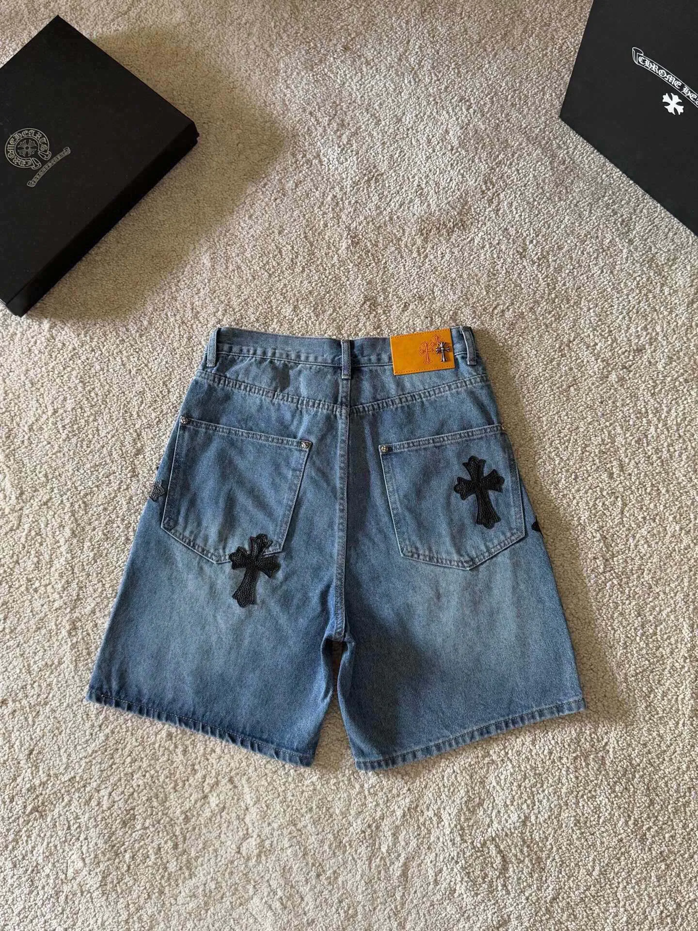 Шорты Женские Chrome Hearts 11869327