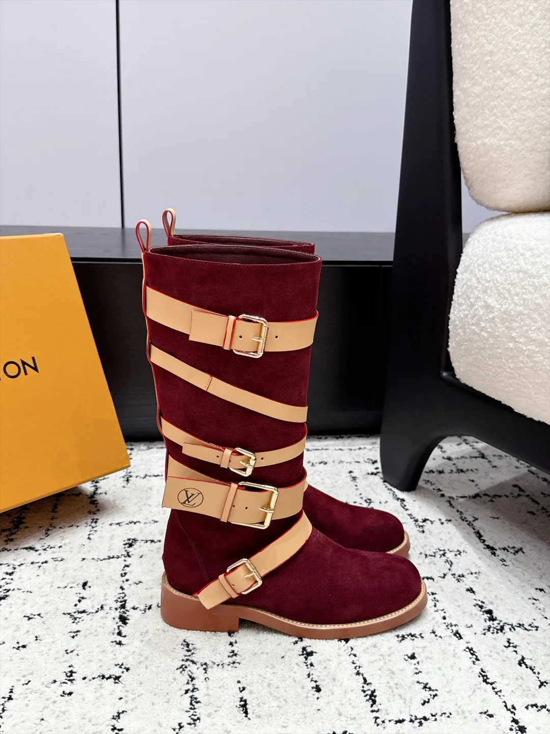 Сапоги Женские Louis Vuitton 18125166