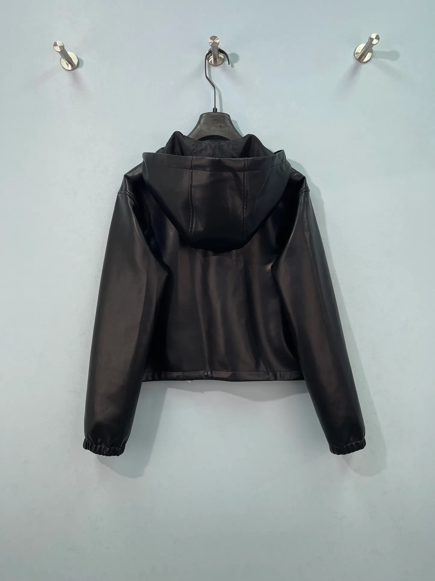 Куртки И Пуховики Женские Prada 17943331