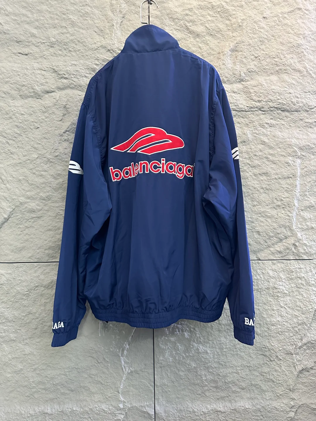 Куртки И Пуховики Женские Balenciaga 11538805