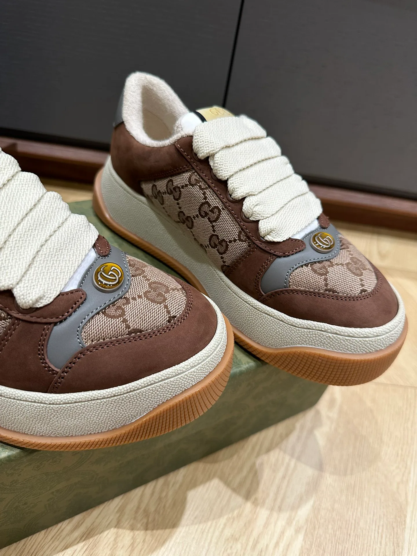 Кроссовки Женские Gucci 1331227