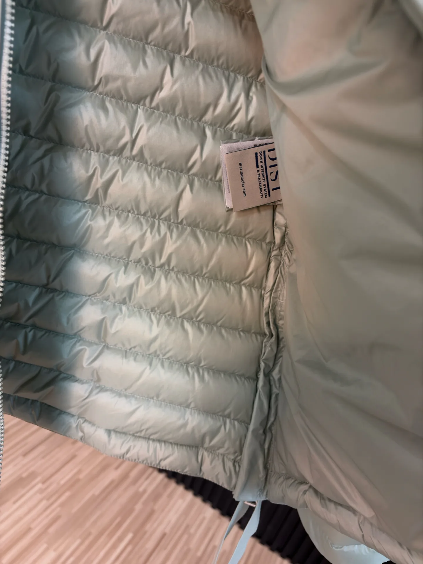 Куртки И Пуховики Мужские Moncler 17908035