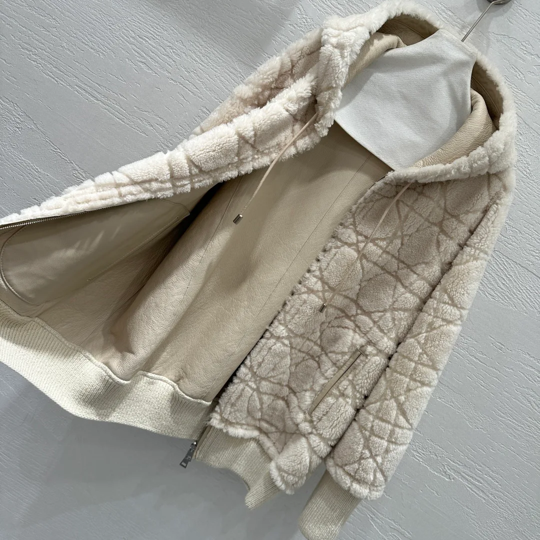 Кожаные Куртки И Дублёнки Женские Christian Dior 783412