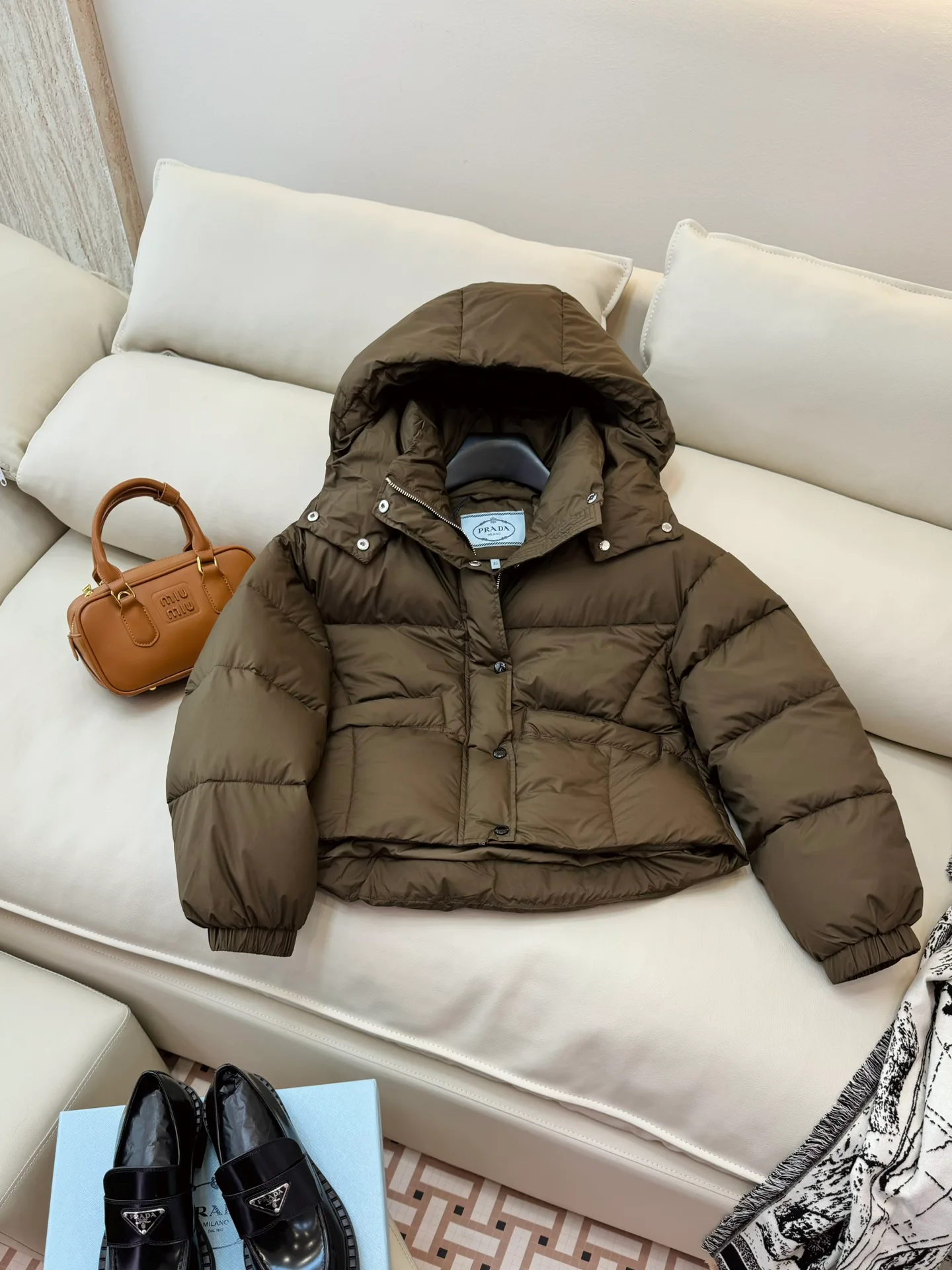 Куртки И Пуховики Женские Prada 17910128
