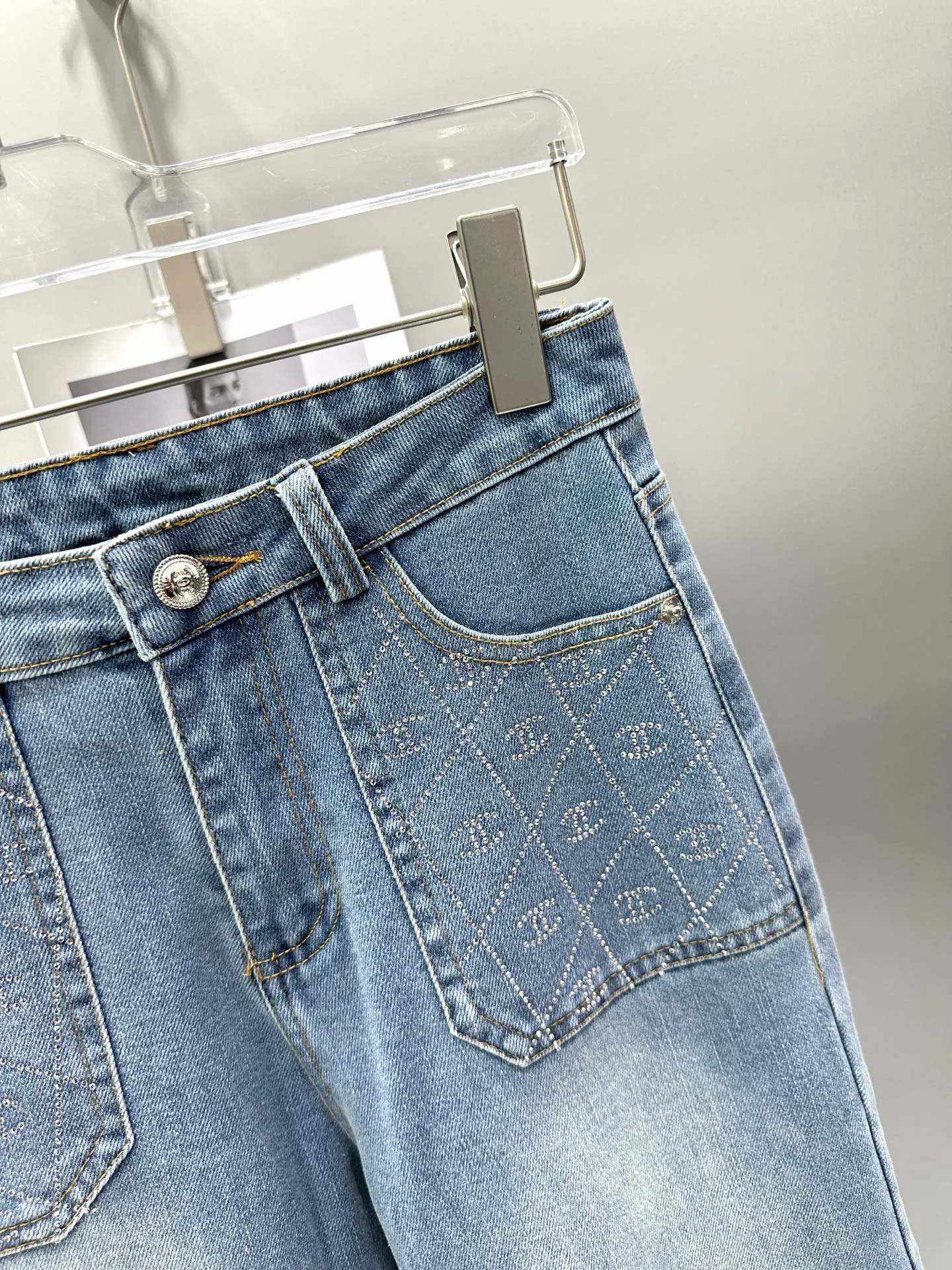 Джинсы Женские Chanel 10117322