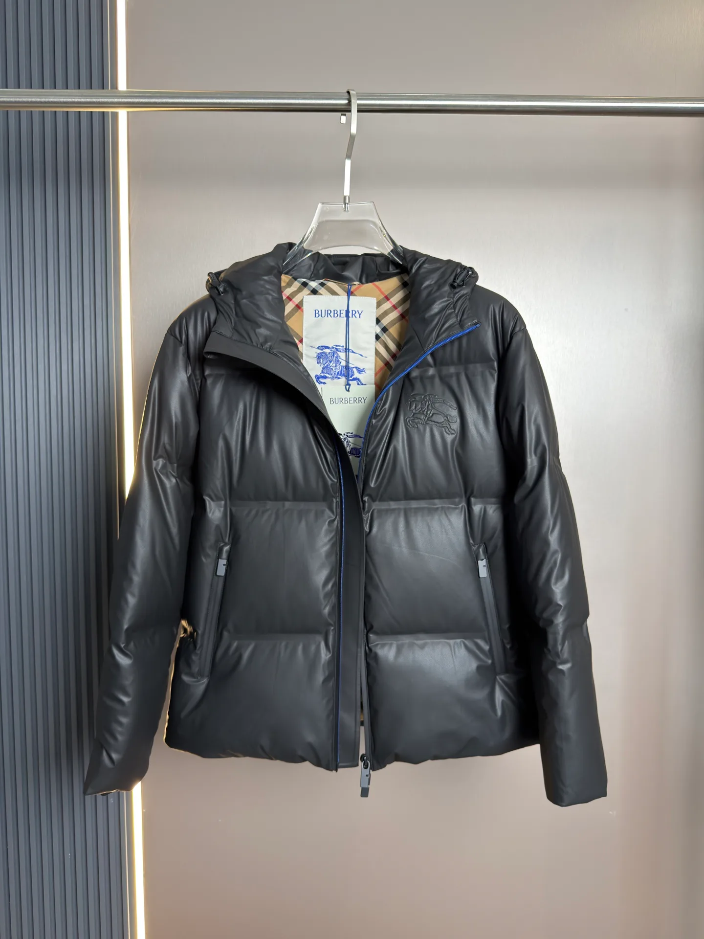 Куртки И Пуховики Женские Burberry 17915382