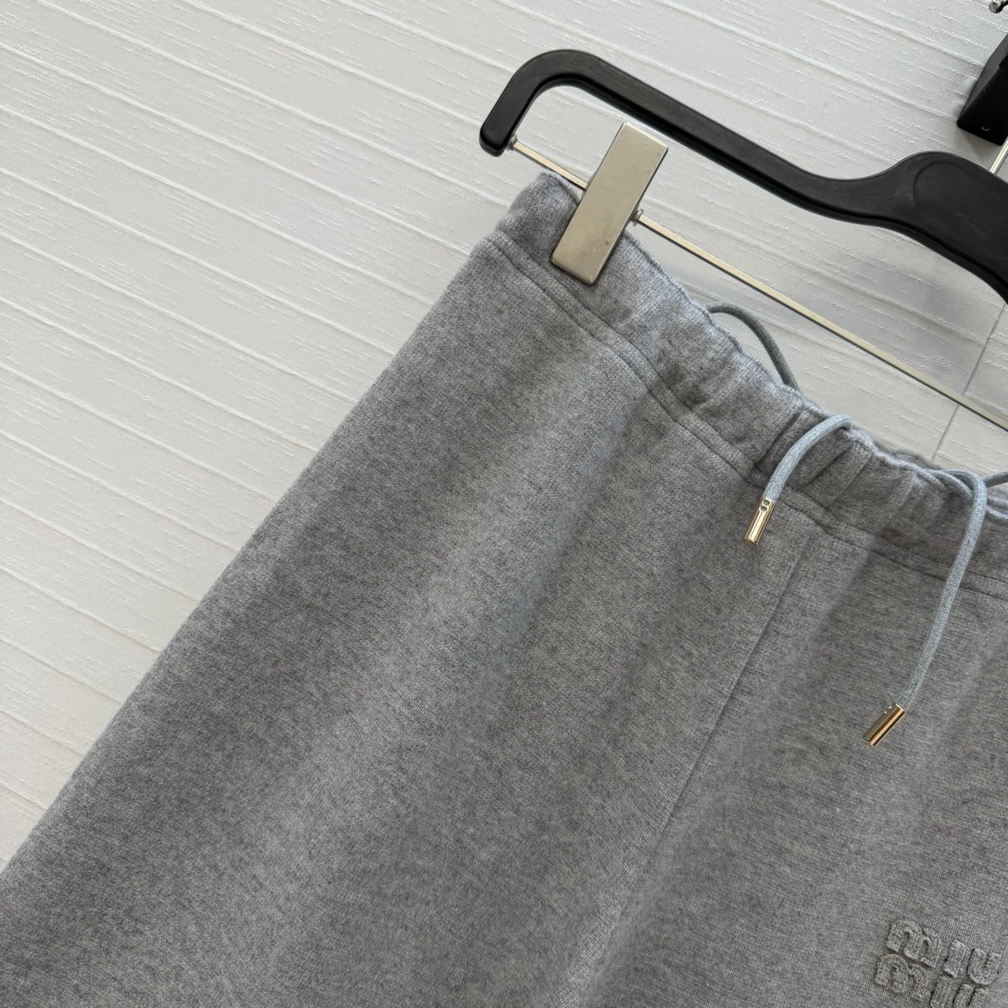 Брюки Женские Miu Miu 19166024