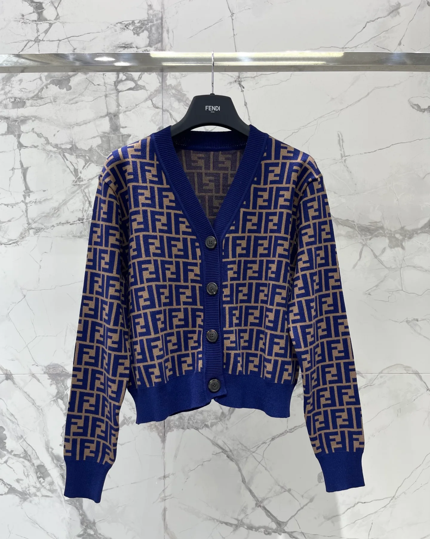 Джемперы И Свитеры Женские Fendi 18211653