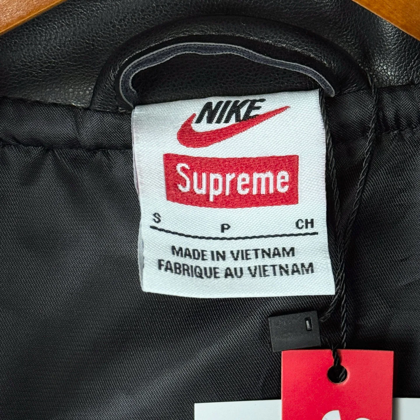 Кожаные Куртки И Дублёнки Женские Supreme 5379233