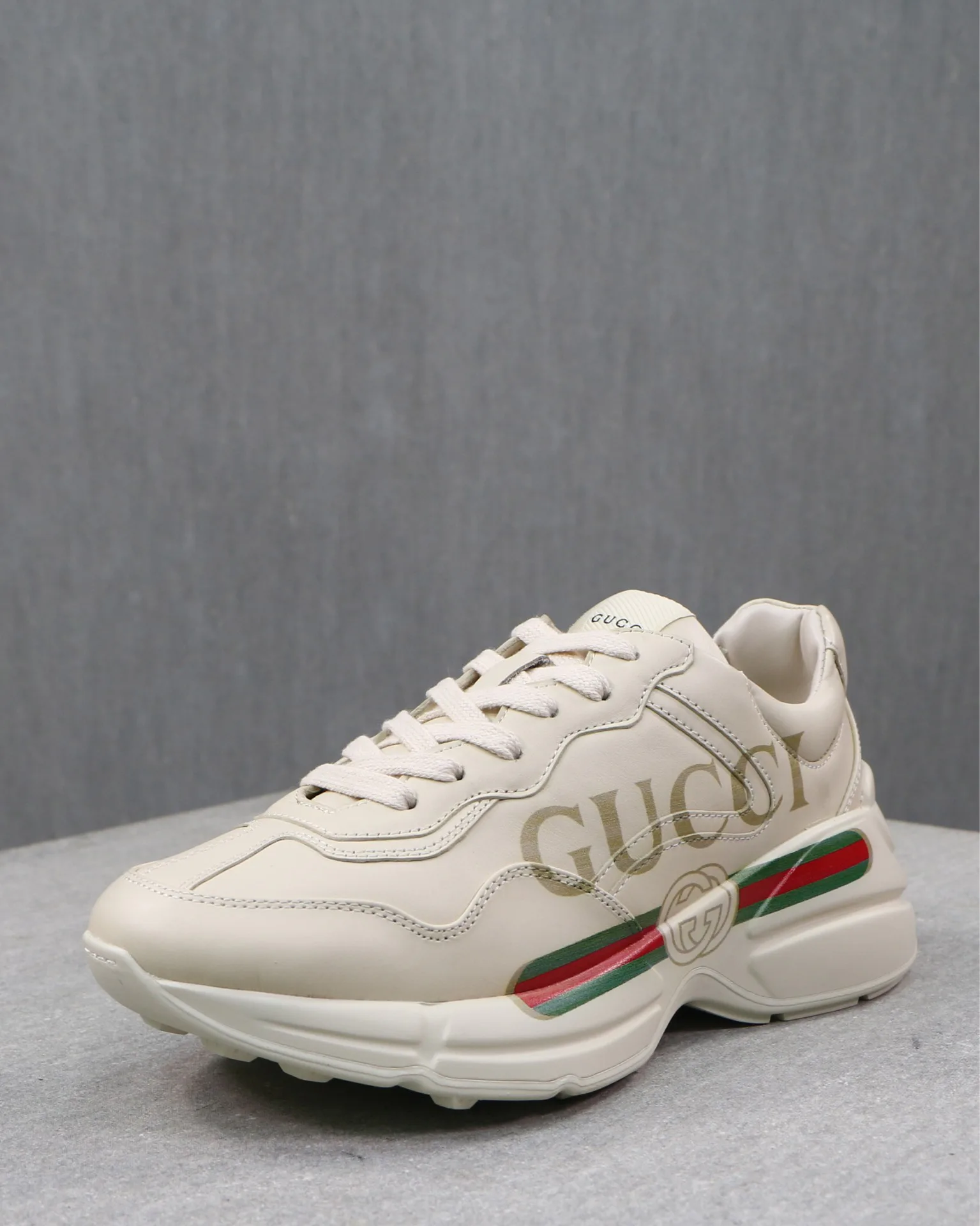 Кроссовки Женские Gucci 30418