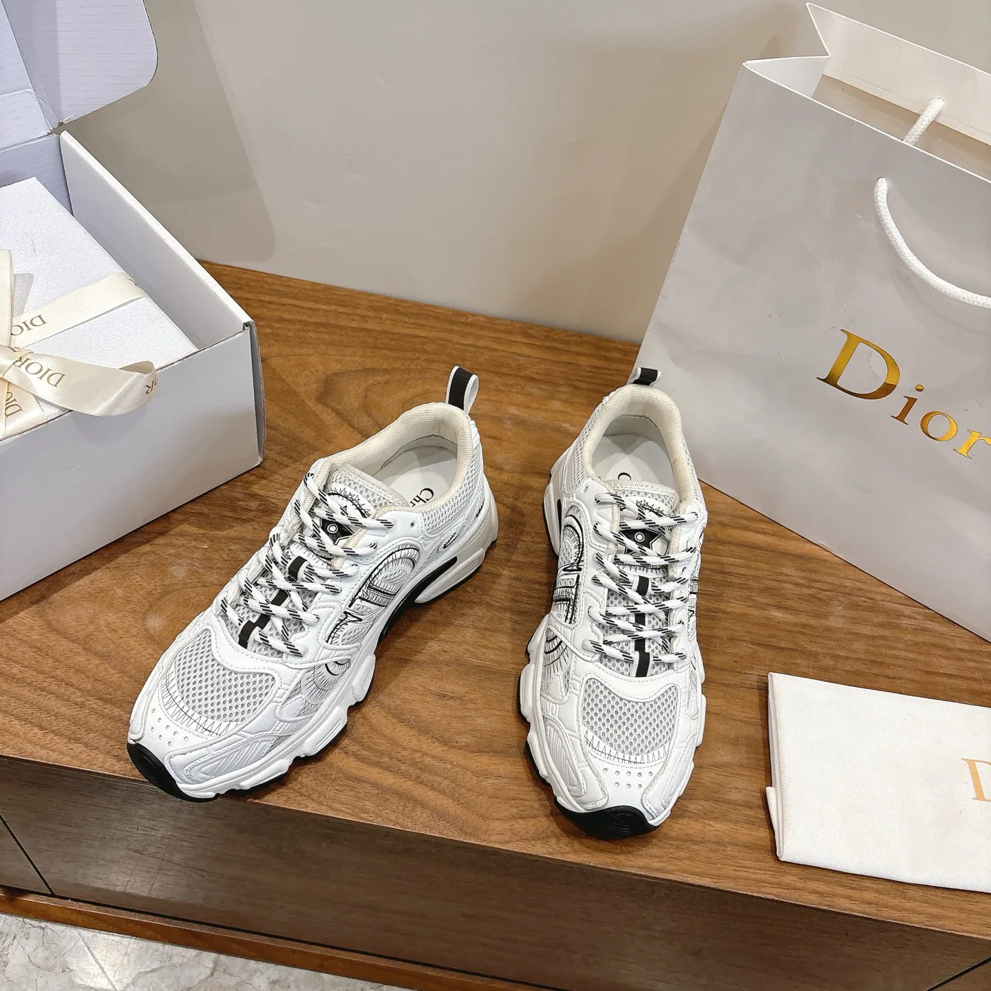 Кроссовки Женские Christian Dior 11647862