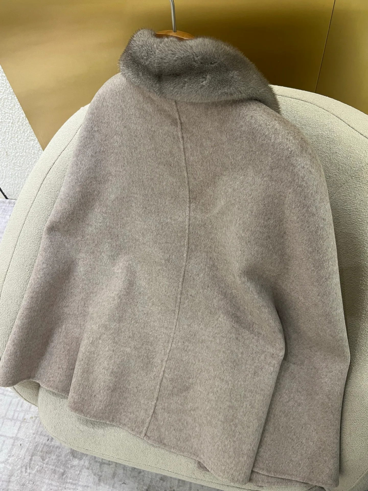 Пальто Женские Loro Piana 19467051