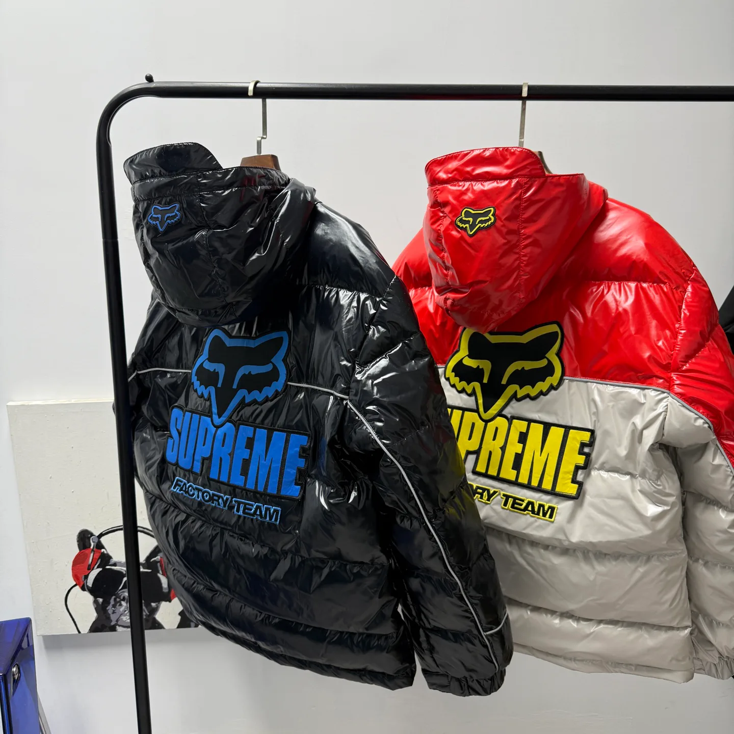 Куртки И Пуховики Женские Supreme 1029658