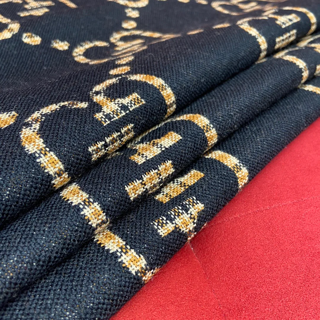 Шарфы Gucci 832133