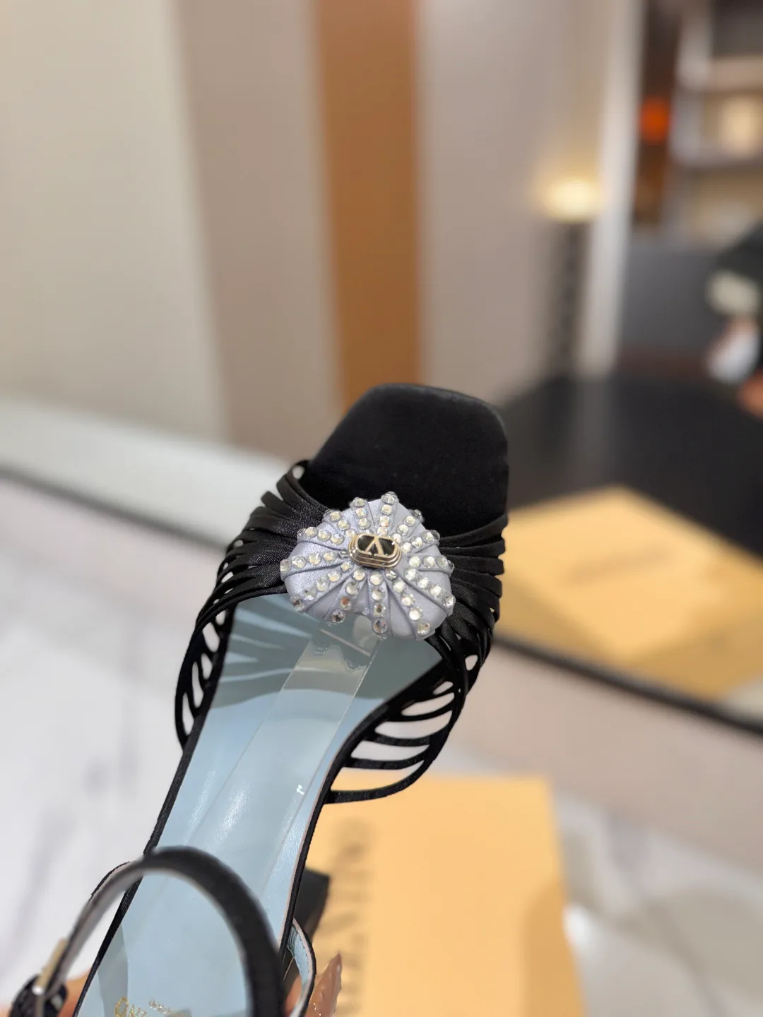 Босоножки Женские Valentino 18134893