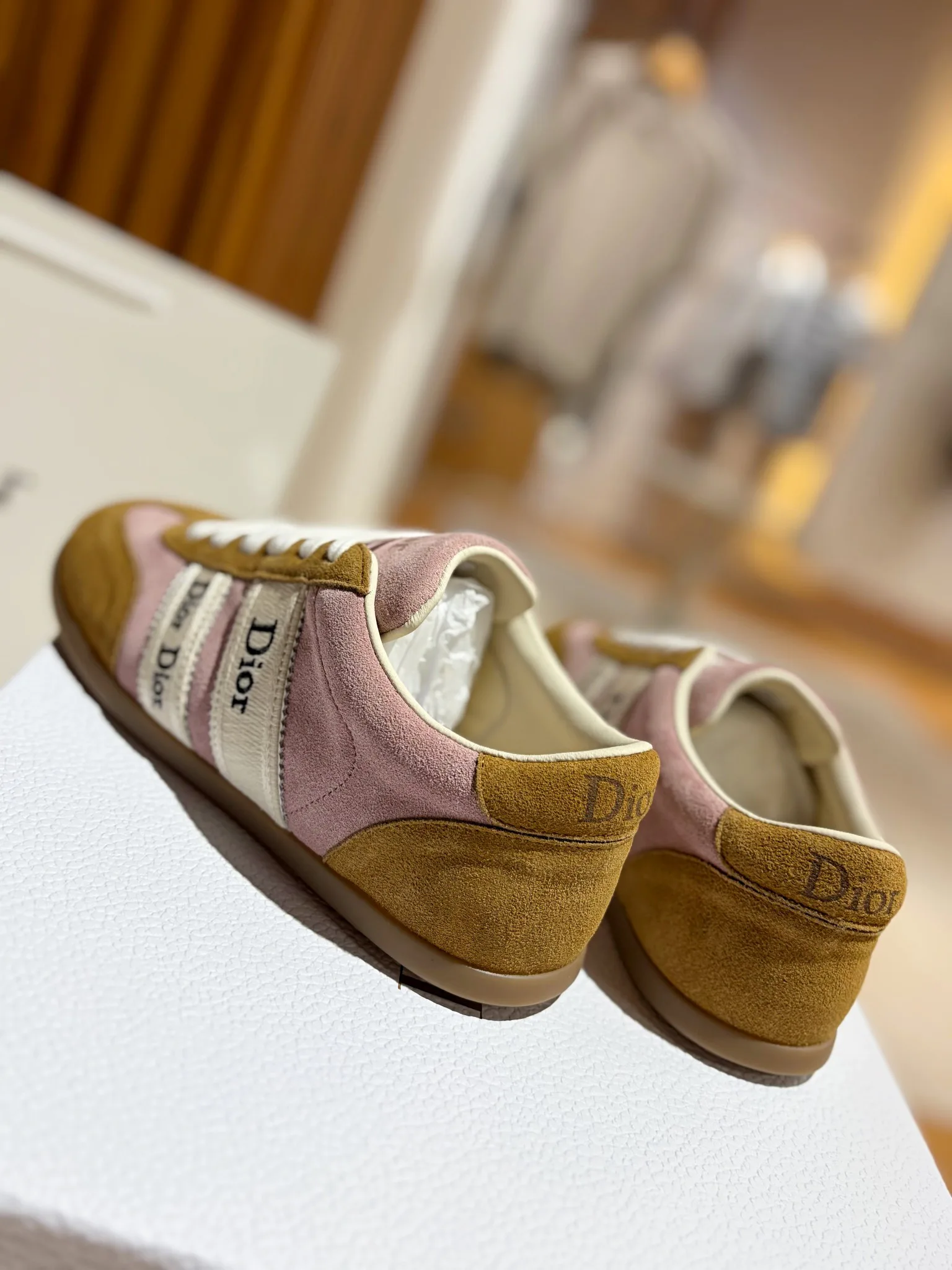 Кроссовки Женские Christian Dior 18419410