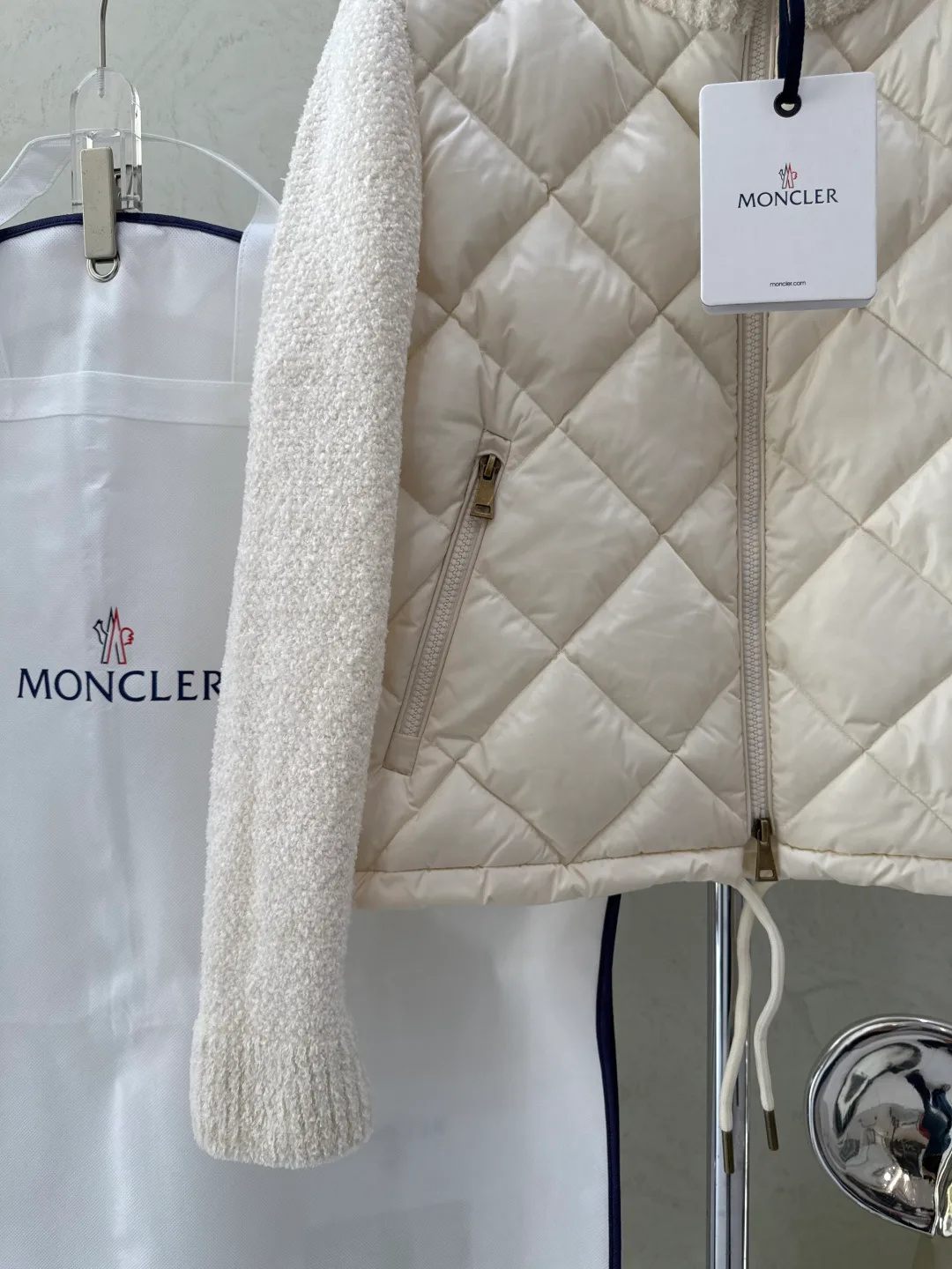 Куртки И Пуховики Женские Moncler 18539124