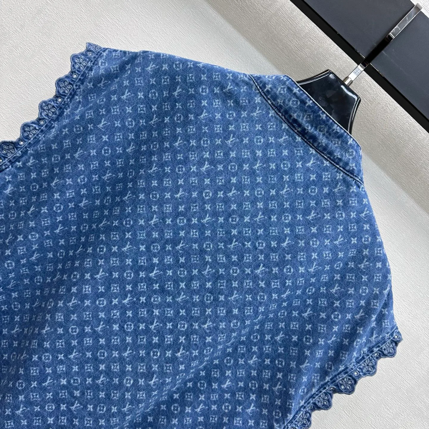Жилеты Женские Louis Vuitton 17638634