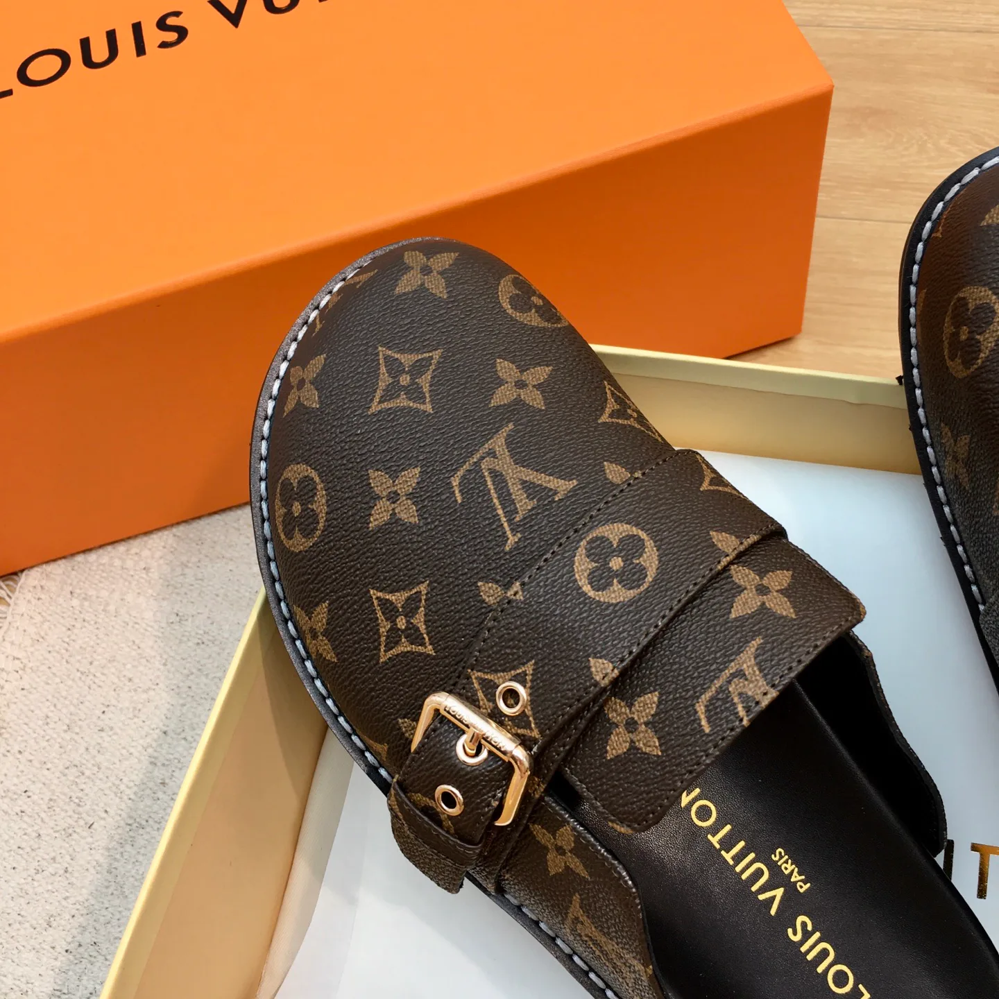 Мюли И Сабо Женские Louis Vuitton 137500