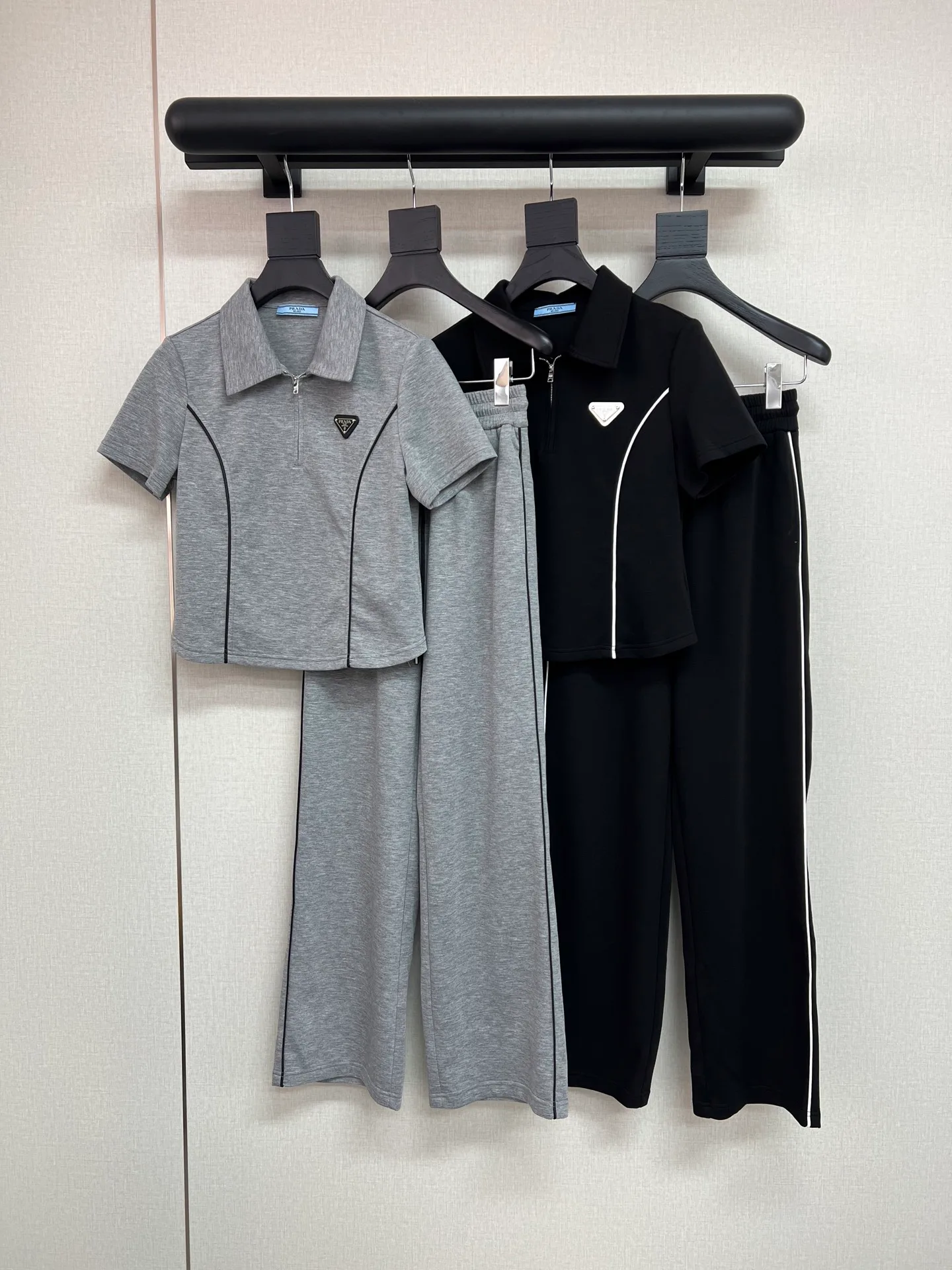 Спортивные Костюмы Женские Prada 11409472