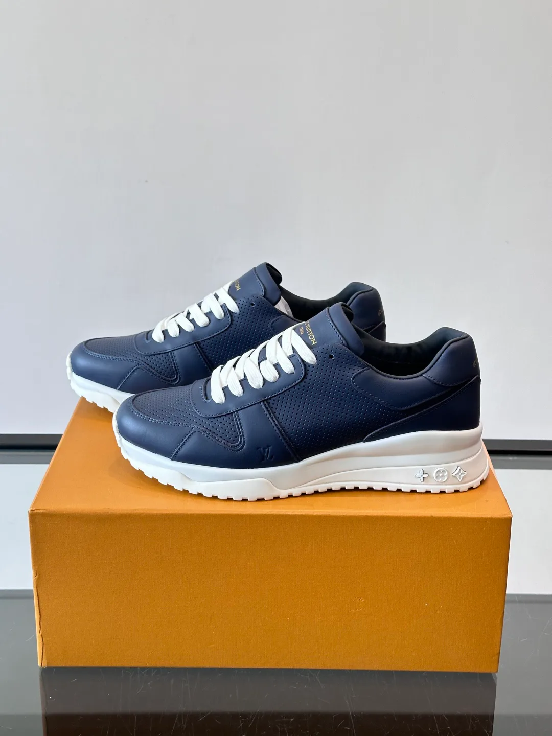 Кроссовки Мужские Louis Vuitton 1269662