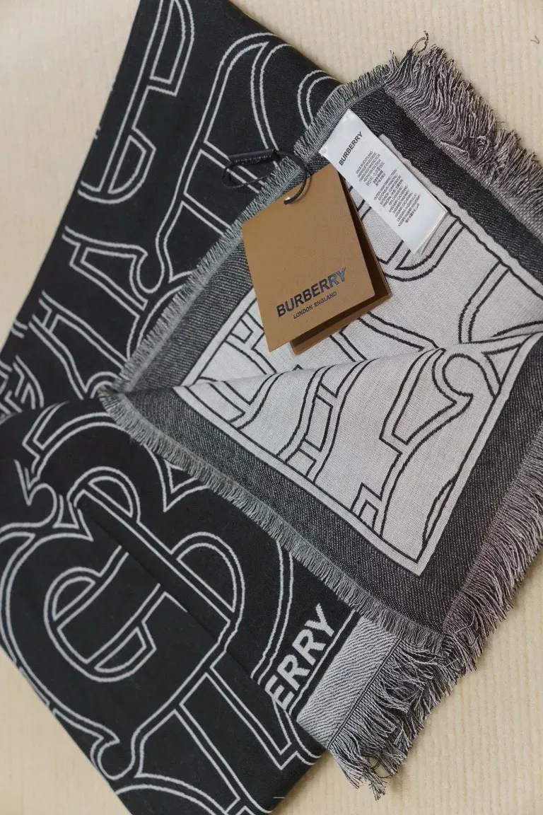 Шарфы Burberry 789486