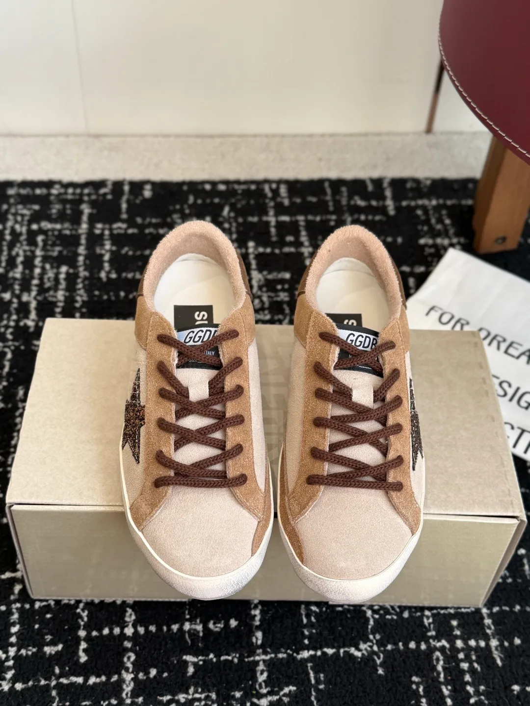 Кроссовки Женские Golden Goose 18138836