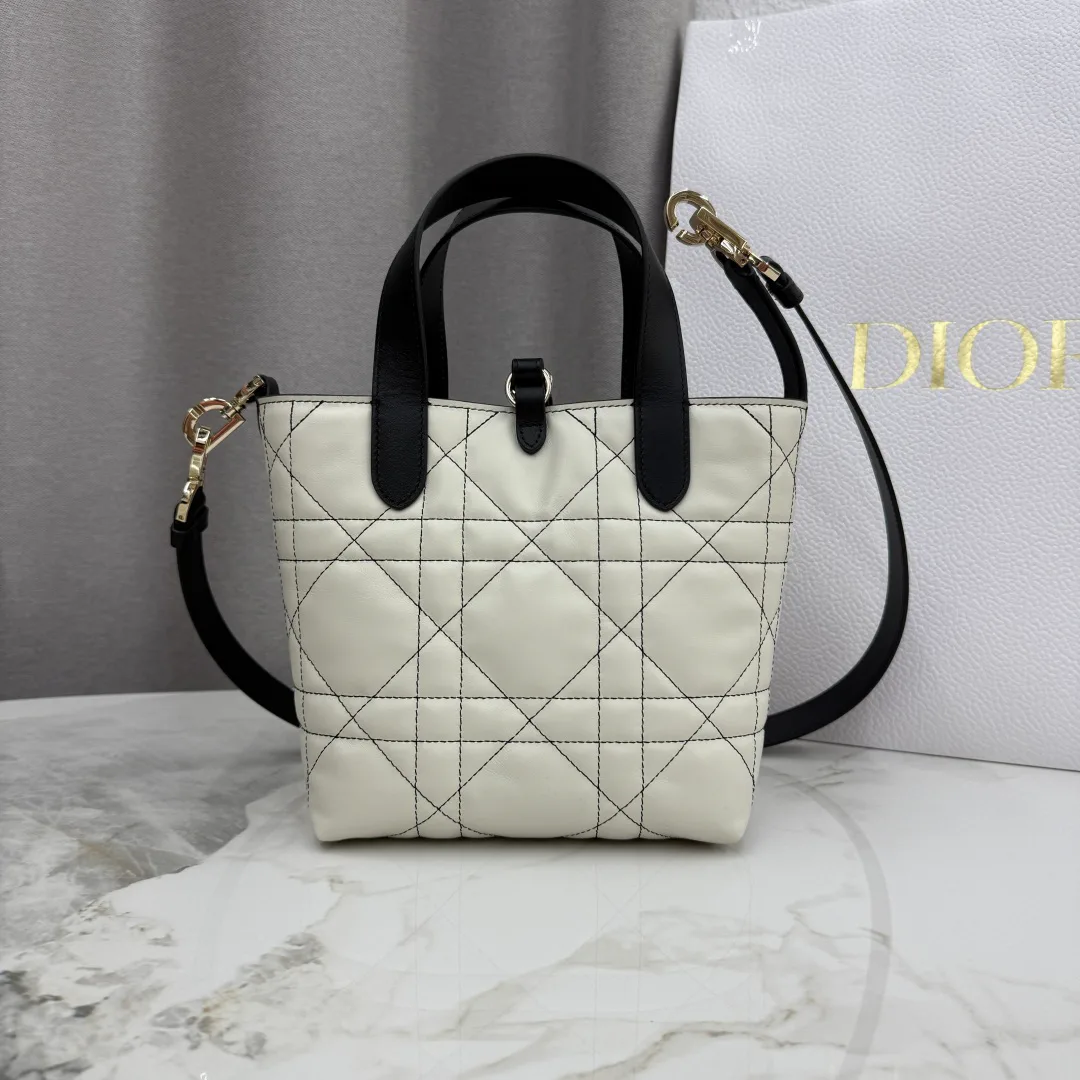 Классические Сумки Женские Christian Dior 11905699