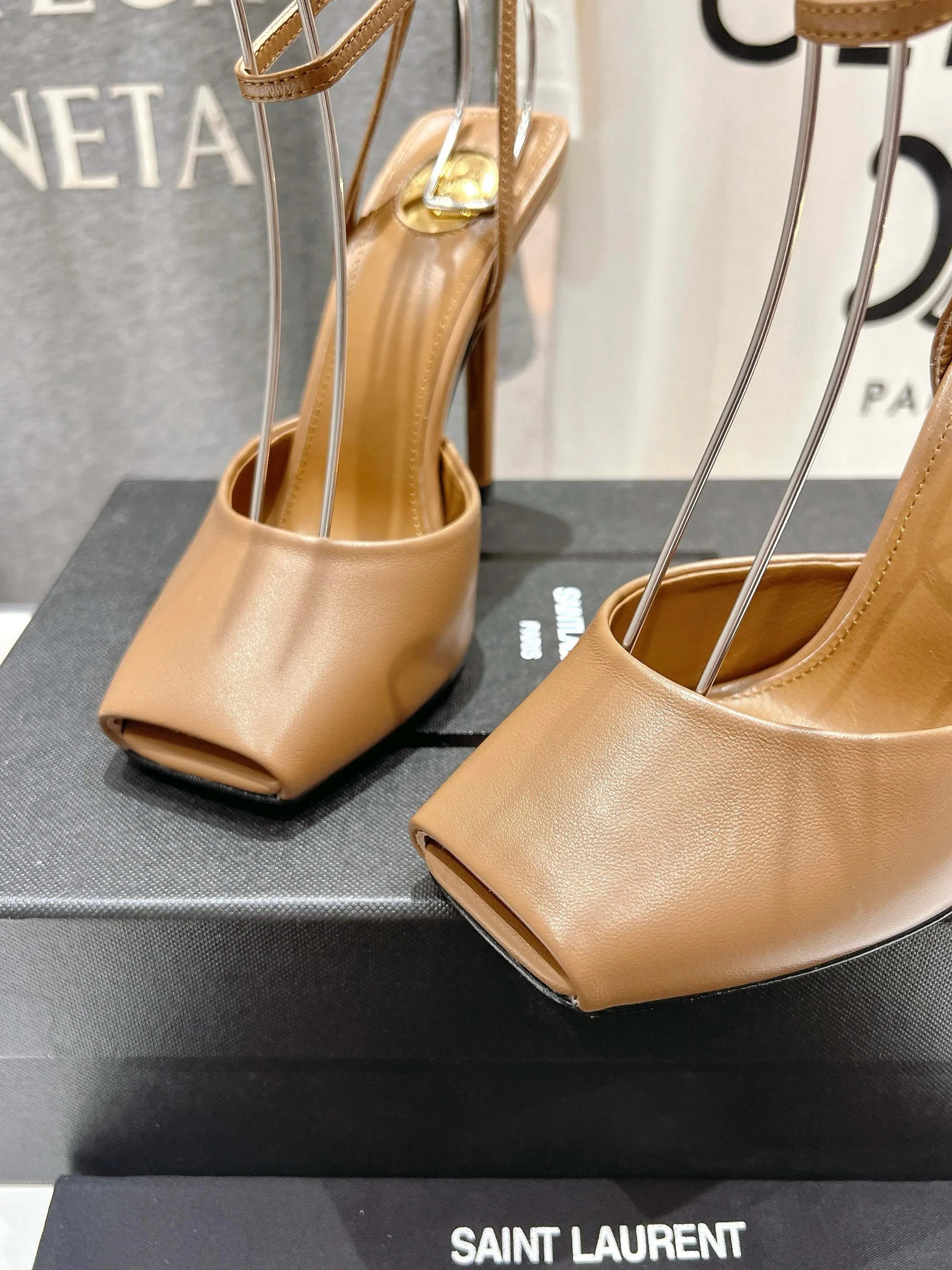 Босоножки Женские Saint Laurent 17226